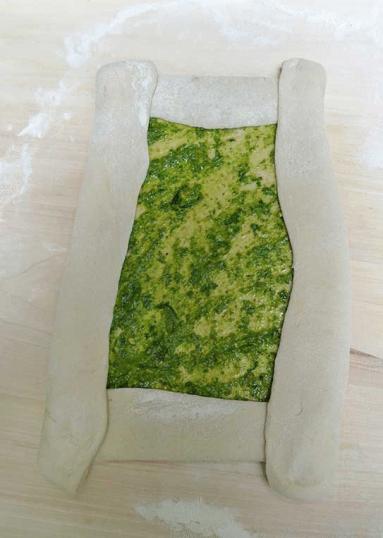 Zdjęcie - Zielony wiosenny chlebek - Przepisy kulinarne ze zdjęciami