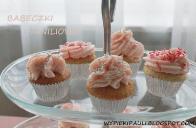 Zdjęcie - Mini babeczki waniliowe - Przepisy kulinarne ze zdjęciami