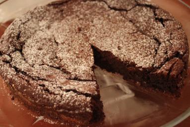 Zdjęcie - Czekoladowe ciasto bez mąki - Przepisy kulinarne ze zdjęciami