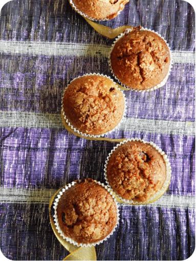 Zdjęcie - Muffiny kokosowe z wiśniami - Przepisy kulinarne ze zdjęciami