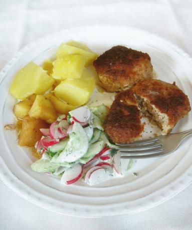 Zdjęcie - Klopsiki mielone duszone z jabłkiem i cebulą - Przepisy kulinarne ze zdjęciami