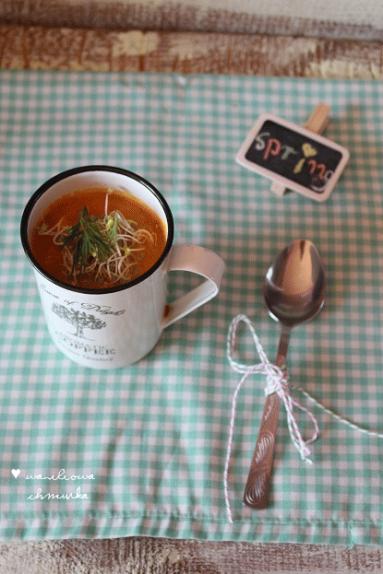 Zdjęcie - Marchewka, por, kiełki- zupa krem - Przepisy kulinarne ze zdjęciami