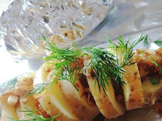 Zdjęcie - Faszerowane ziemniaki z grilla - Przepisy kulinarne ze zdjęciami