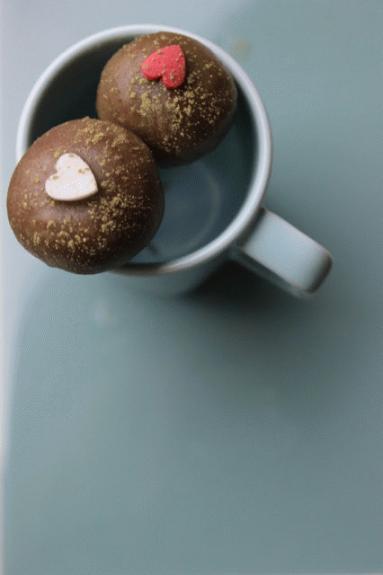 Zdjęcie - Kakaowo jogurtowe cake pops z zieloną herbatą - Przepisy kulinarne ze zdjęciami
