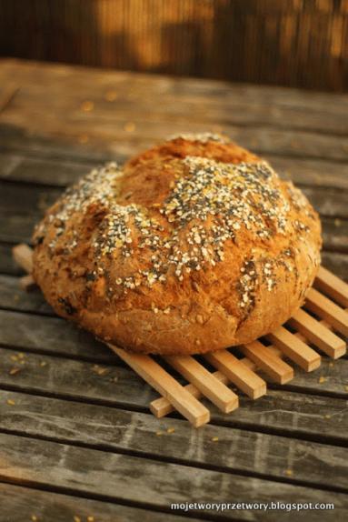 Zdjęcie - Chleb na drożdżach z kaszą bulgur i daktylami - Przepisy kulinarne ze zdjęciami