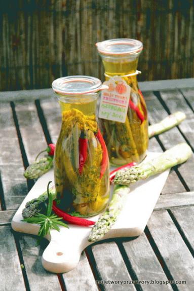 Zdjęcie - Szparagi marynowane w oliwie - Przepisy kulinarne ze zdjęciami