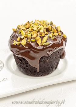 Zdjęcie - Expresowe superowe ciasto czekoladowe - Przepisy kulinarne ze zdjęciami