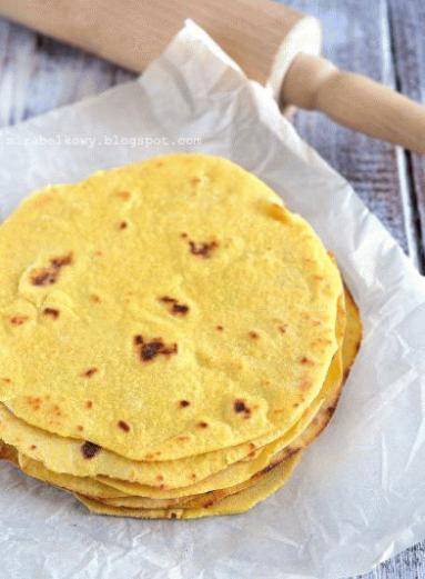 Zdjęcie - Domowe tortille kukurydziane - Przepisy kulinarne ze zdjęciami