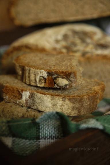 Zdjęcie - Chleb na zakwasie z pestkami dyni - Przepisy kulinarne ze zdjęciami