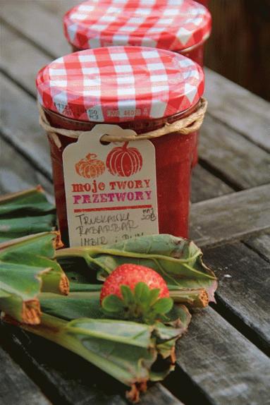 Zdjęcie - Konfitura z truskawek, rabarbaru, imbiru i rumu - Przepisy kulinarne ze zdjęciami