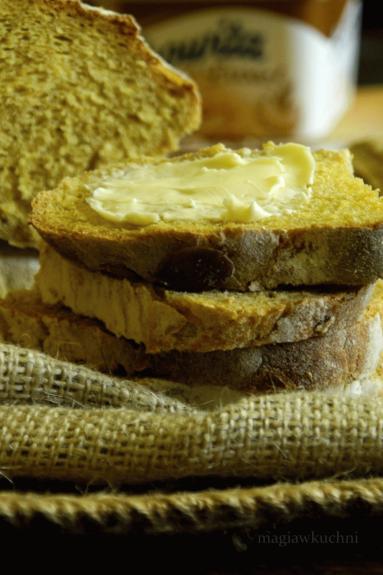 Zdjęcie - Chleb dyniowy z pieprzem - Przepisy kulinarne ze zdjęciami