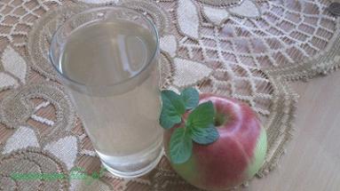 Zdjęcie - Kompot  jabłkowo-miętowy - Przepisy kulinarne ze zdjęciami