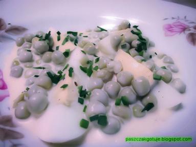 Zdjęcie - Jajka z zielonym groszkiem w majonezie - Przepisy kulinarne ze zdjęciami