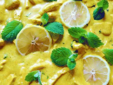Zdjęcie - Curry z kurczaka z cytryną i miętą - Przepisy kulinarne ze zdjęciami