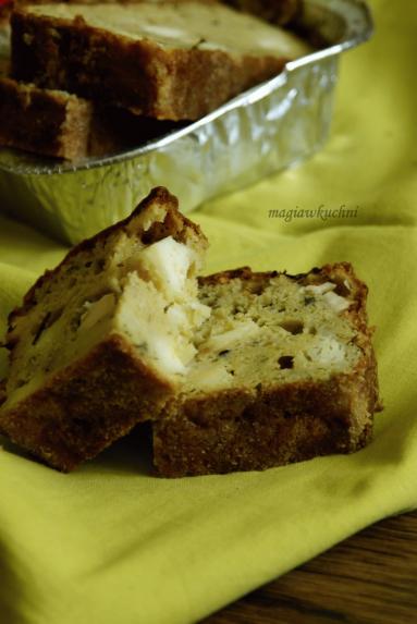 Zdjęcie - Wytrawny chlebek - Przepisy kulinarne ze zdjęciami