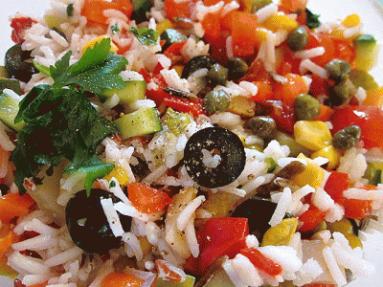Zdjęcie - Letnia sałatka ryżowa w dwóch wariantach smakowych. - Przepisy kulinarne ze zdjęciami