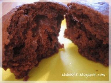Zdjęcie - Muffiny mocno czekoladowe - Przepisy kulinarne ze zdjęciami