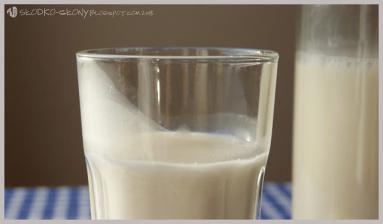 Zdjęcie - Mleko migdałowe - Przepisy kulinarne ze zdjęciami