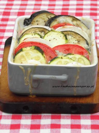 Zdjęcie - Warzywa zapiekane z gorgonzolą - Przepisy kulinarne ze zdjęciami