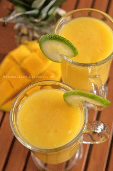 Zdjęcie - Koktajl z mango i ananasa - Przepisy kulinarne ze zdjęciami