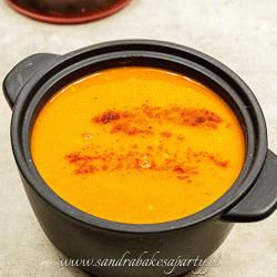 Zdjęcie - Zupa z pieczonej czerwonej papryki - Przepisy kulinarne ze zdjęciami