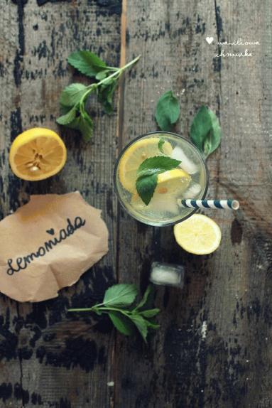 Zdjęcie - Lemoniada cytrynowa - Przepisy kulinarne ze zdjęciami