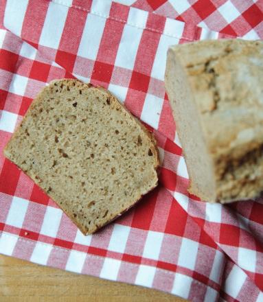 Zdjęcie - Chleb orkiszowo-żytni z estragonem na zakwasie - Przepisy kulinarne ze zdjęciami