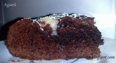 Zdjęcie - Superszybkie ciasto czekoladowe z gruszkami - Przepisy kulinarne ze zdjęciami