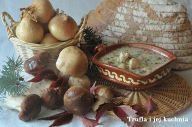 Zdjęcie - Zalewajka z grzybami - Przepisy kulinarne ze zdjęciami