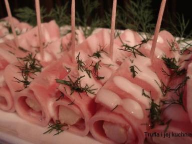 Zdjęcie - Szparagi zawijane w szynce - Przepisy kulinarne ze zdjęciami