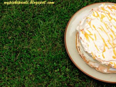 Zdjęcie - Cytrynowy tort bezowy - Przepisy kulinarne ze zdjęciami