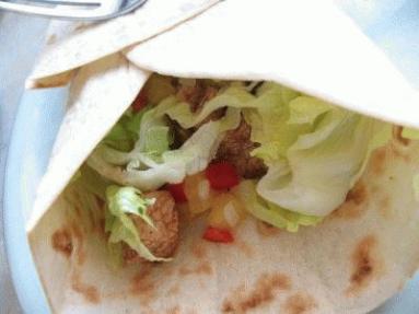 Zdjęcie - Burritos z indykiem i czarną fasolą - Przepisy kulinarne ze zdjęciami