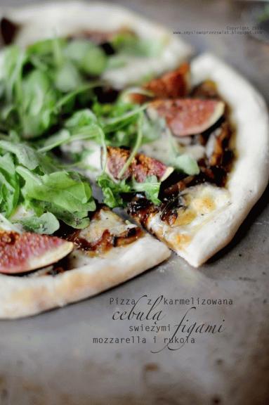 Zdjęcie - Karmelizowana cebula, figi, mozzarella. Rustykalna pizza. - Przepisy kulinarne ze zdjęciami