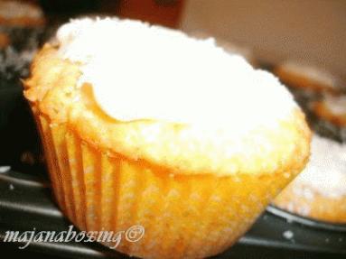 Zdjęcie - Muffiny śnieżne-kokosowe - Przepisy kulinarne ze zdjęciami