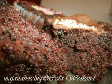 Zdjęcie - Czekoladowe muffinki z colą - Przepisy kulinarne ze zdjęciami