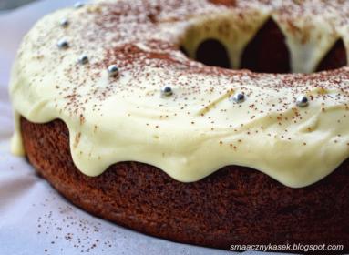Zdjęcie - Najlepsze ciasto marchewkowe z polewą z białej czekolady - Przepisy kulinarne ze zdjęciami