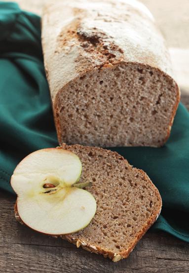 Zdjęcie - Chleb z cydrem na zakwasie pszennym - Przepisy kulinarne ze zdjęciami
