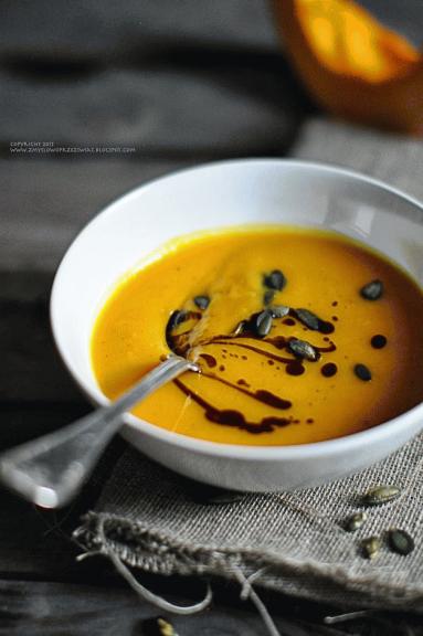 Zdjęcie - Pikantna zupa dyniowa. - Przepisy kulinarne ze zdjęciami
