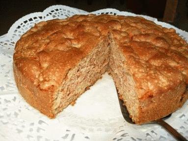 Zdjęcie - Ciasto z jabłkami i ciepłym sosem toffee - Przepisy kulinarne ze zdjęciami