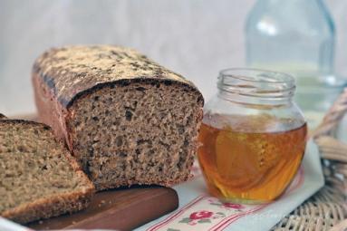 Zdjęcie - Chleb z miodem - Przepisy kulinarne ze zdjęciami
