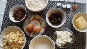 Zdjęcie - Muffinki gruszkowo-czekoladowe - Przepisy kulinarne ze zdjęciami