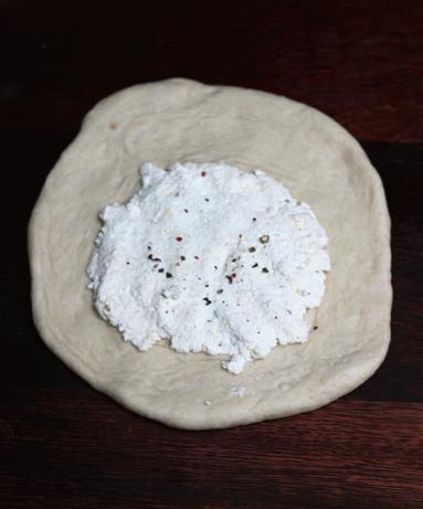 Zdjęcie - Gruzińskie chlebki chaczapuri z serem - Przepisy kulinarne ze zdjęciami