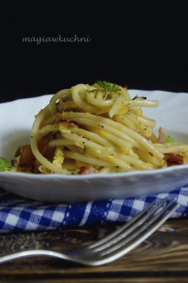 Zdjęcie - Spaghetti  carbonra - Przepisy kulinarne ze zdjęciami