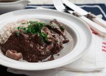 Zdjęcie - Bitki wołowe z grzybami - Przepisy kulinarne ze zdjęciami