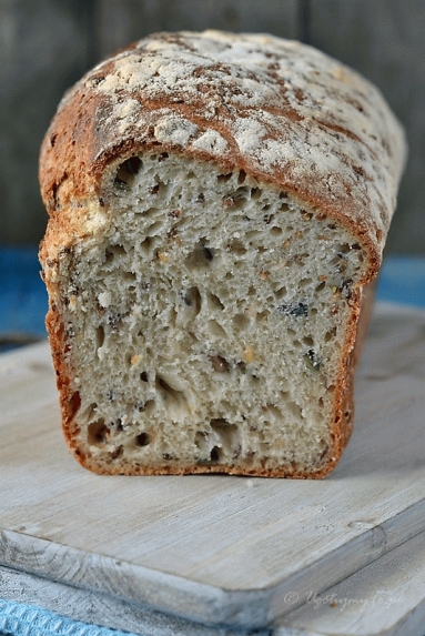 Zdjęcie - Chleb wieloziarnisty - Przepisy kulinarne ze zdjęciami