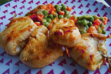 Zdjęcie - Koreczki z kurczaka z suszonym pomidorem - Przepisy kulinarne ze zdjęciami