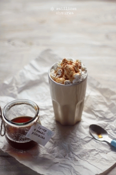 Zdjęcie - Syrop do kawy o smaku piernika - Przepisy kulinarne ze zdjęciami