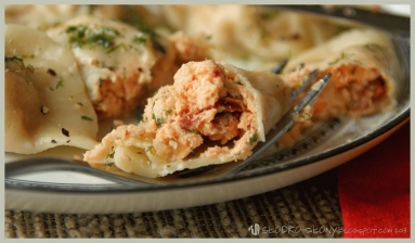 Zdjęcie - Pierogi z łososiem / Dumplings with salmon - Przepisy kulinarne ze zdjęciami