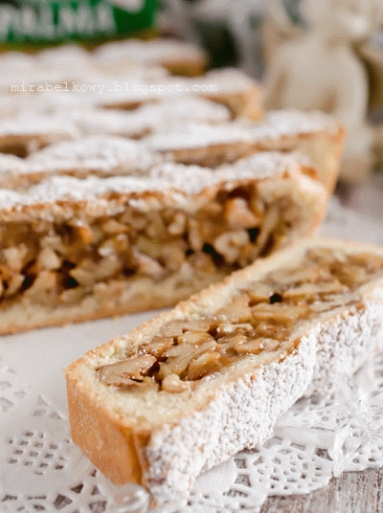Zdjęcie - Alpejskie ciasto karmelowo-orzechowe - Przepisy kulinarne ze zdjęciami