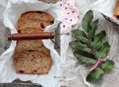 Zdjęcie - Chleb na zakwasie z żurawiną - Przepisy kulinarne ze zdjęciami